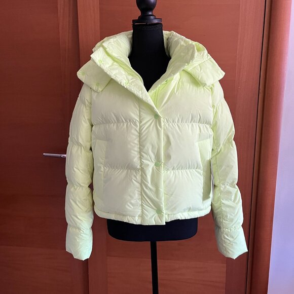 lululemon Wunder Puff Cropped Puffer Jacket NWT, Size 6 - Picture 2 of 6